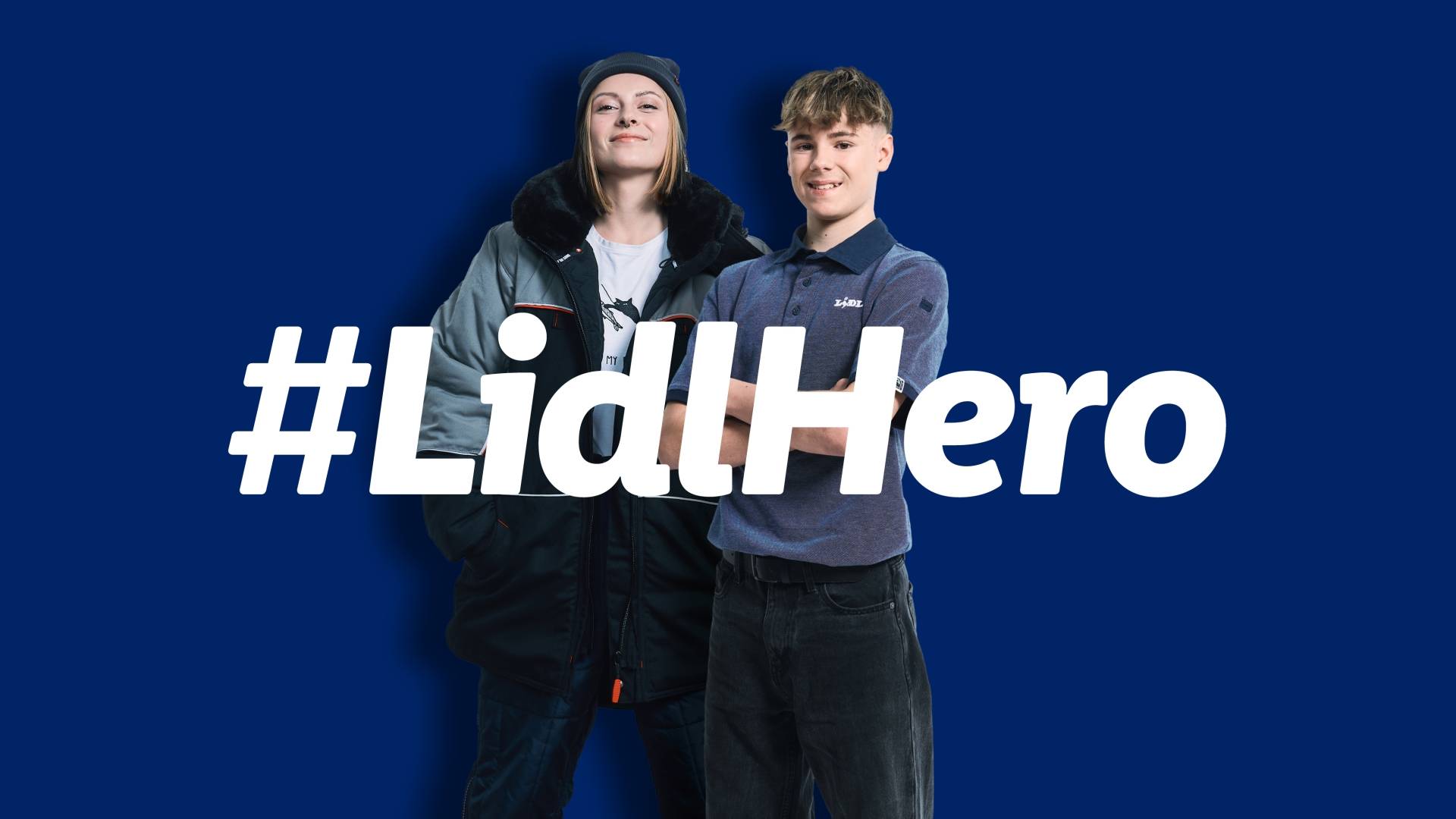 Zwei Lidl-Lehrlinge mit dem Schriftzug #LidlHero